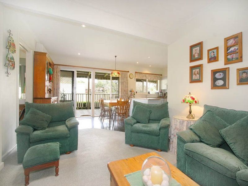 77 Orchard Street, Glen Waverley VIC 3150