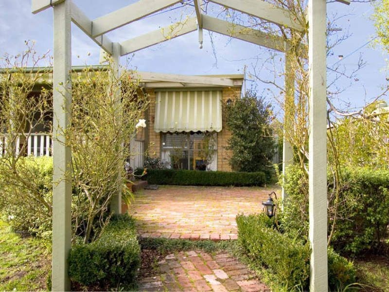 77 Orchard Street, Glen Waverley VIC 3150