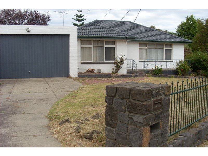 2 Athol Street, Mount Waverley VIC 3149