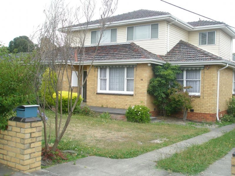 16 Lisbon Street, Glen Waverley VIC 3150