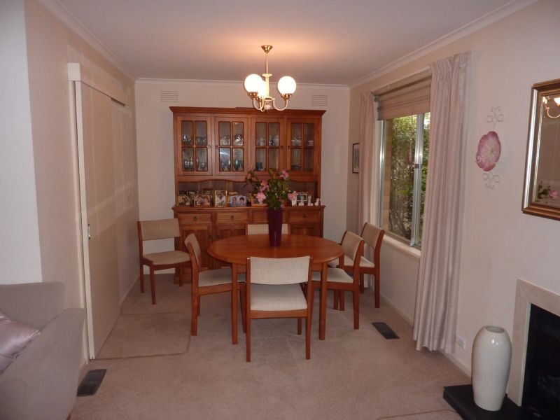 37 Kirstina Road, Glen Waverley VIC 3150