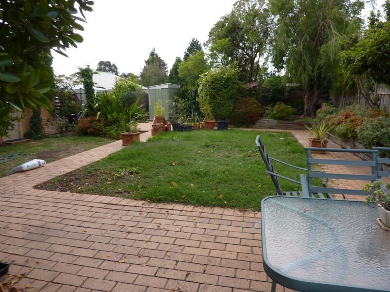 37 Kirstina Road, Glen Waverley VIC 3150