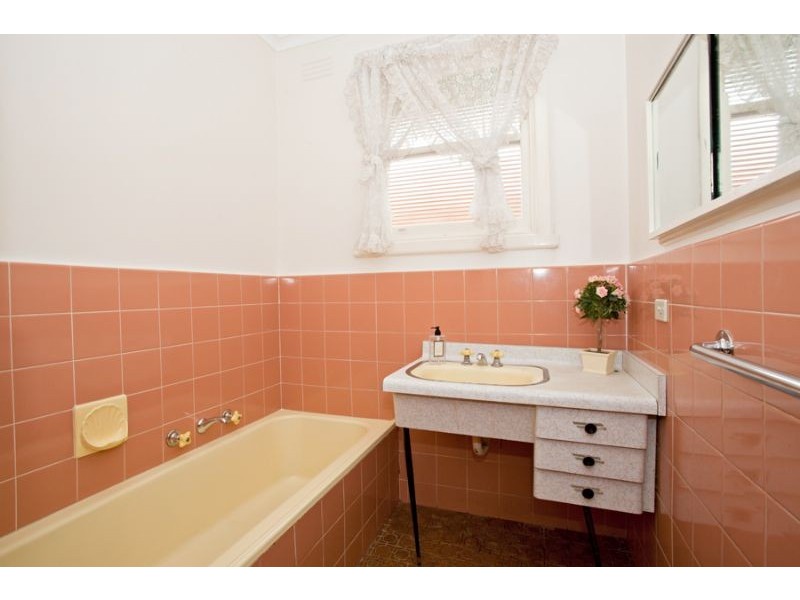 20 Mayfield Drive, Mount Waverley VIC 3149