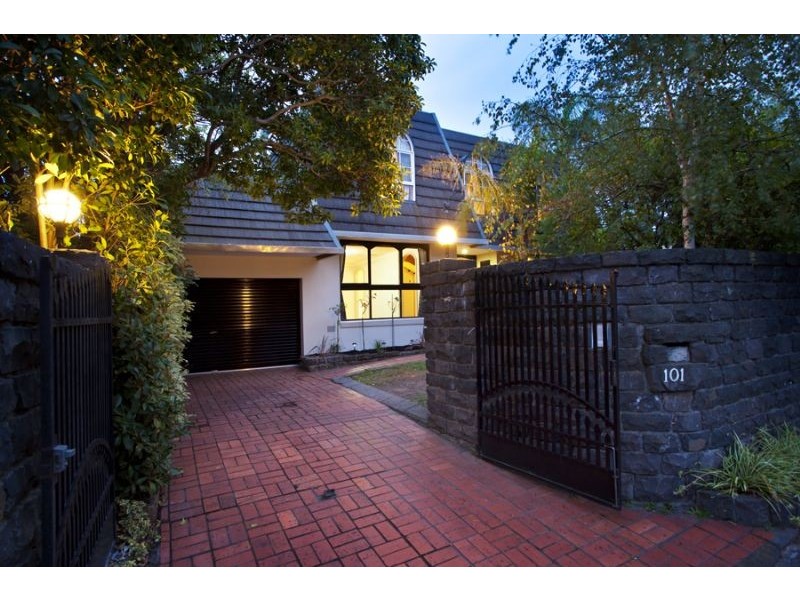101 Viewmount Road, Glen Waverley VIC 3150