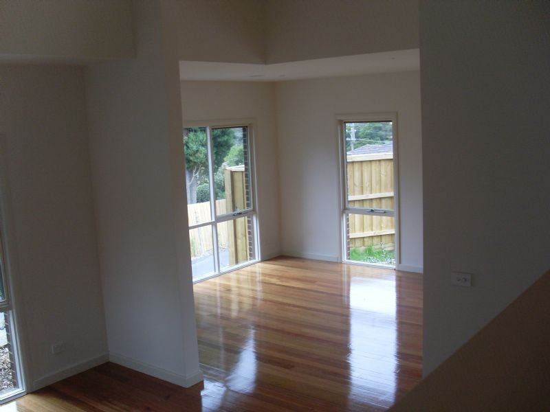 1/8 Avon Court, Glen Waverley VIC 3150