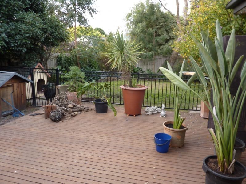 11 Garwain Parade, Glen Waverley VIC 3150