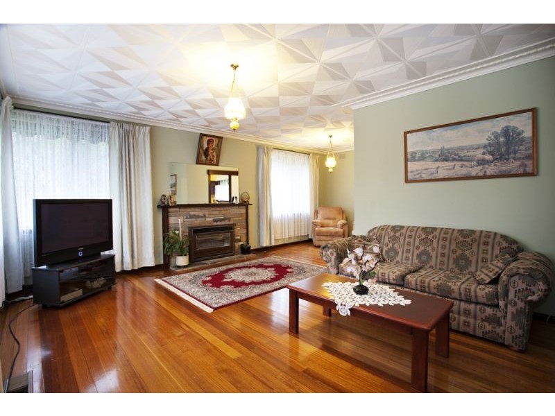 37 Fraser Street, Glen Waverley VIC 3150