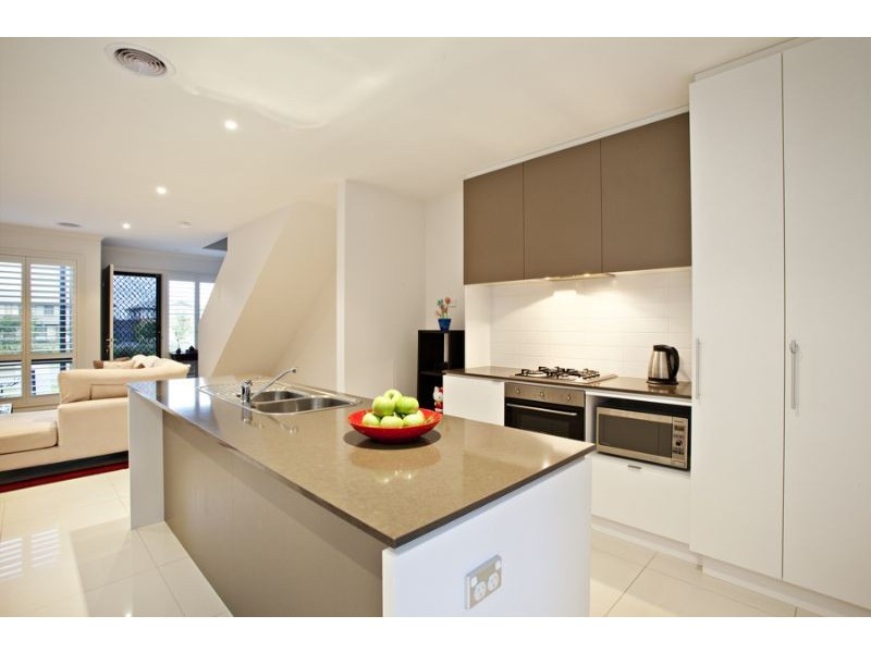 8 St James Park Drive, Mulgrave VIC 3170