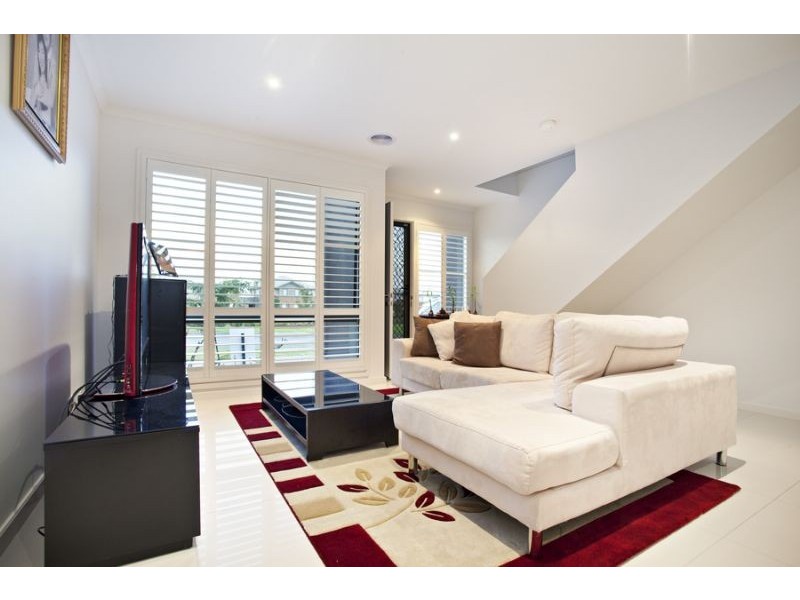 8 St James Park Drive, Mulgrave VIC 3170