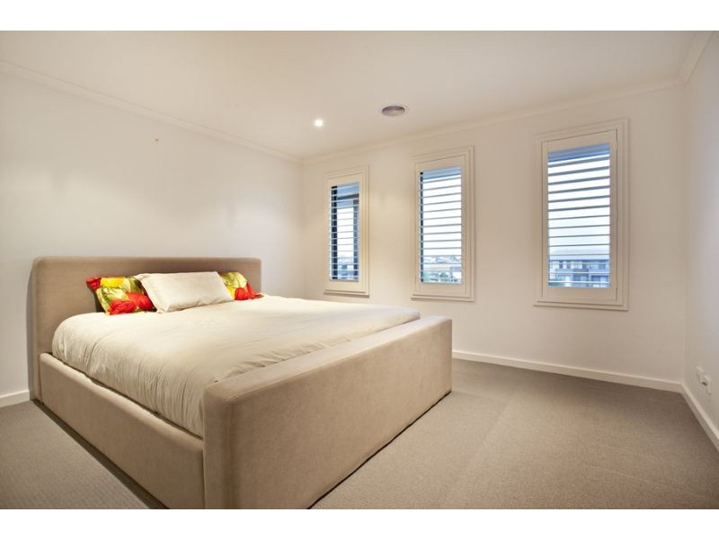 8 St James Park Drive, Mulgrave VIC 3170