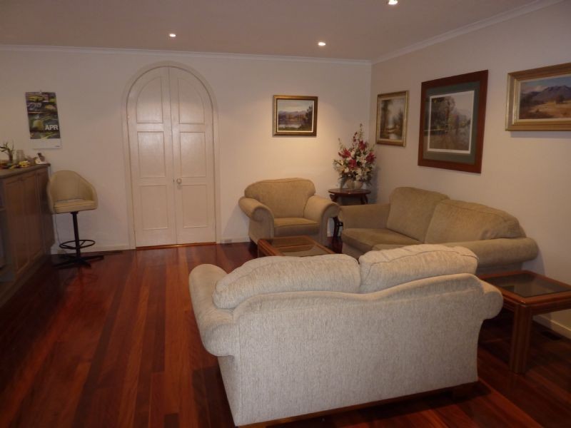 3 Carmen Court, Glen Waverley VIC 3150