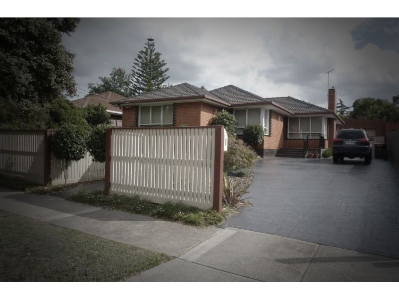 13 Plato Crescent, Wheelers Hill VIC 3150