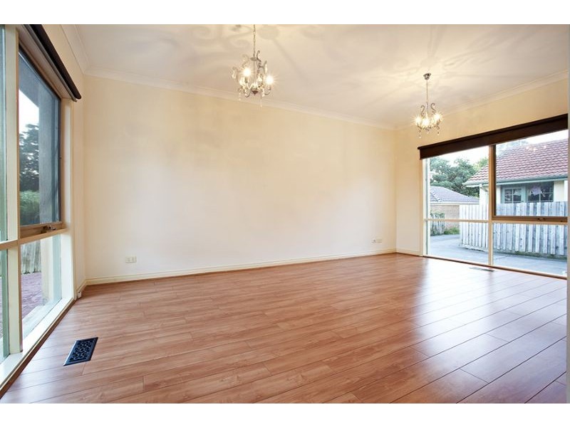 2/26 Roberts Street, Glen Waverley VIC 3150