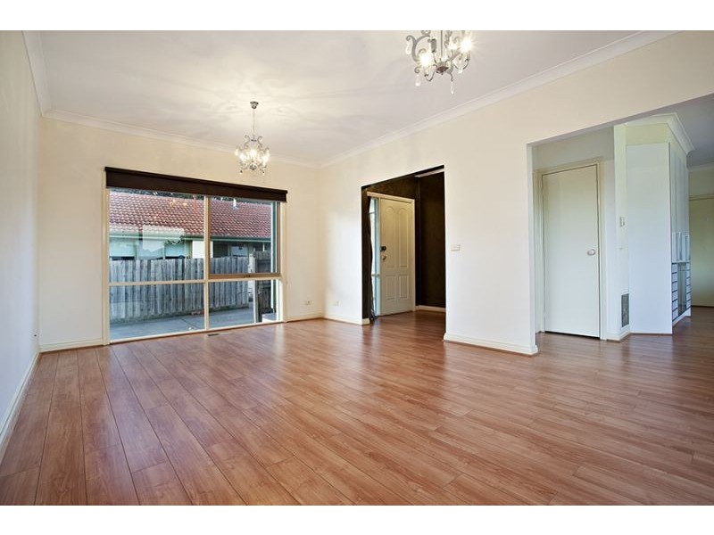 2/26 Roberts Street, Glen Waverley VIC 3150