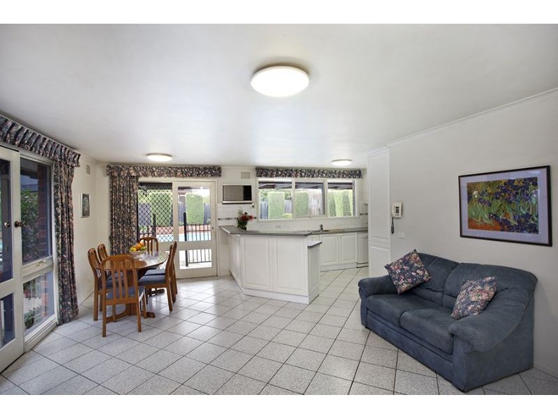 49 King Arthur Drive, Glen Waverley VIC 3150