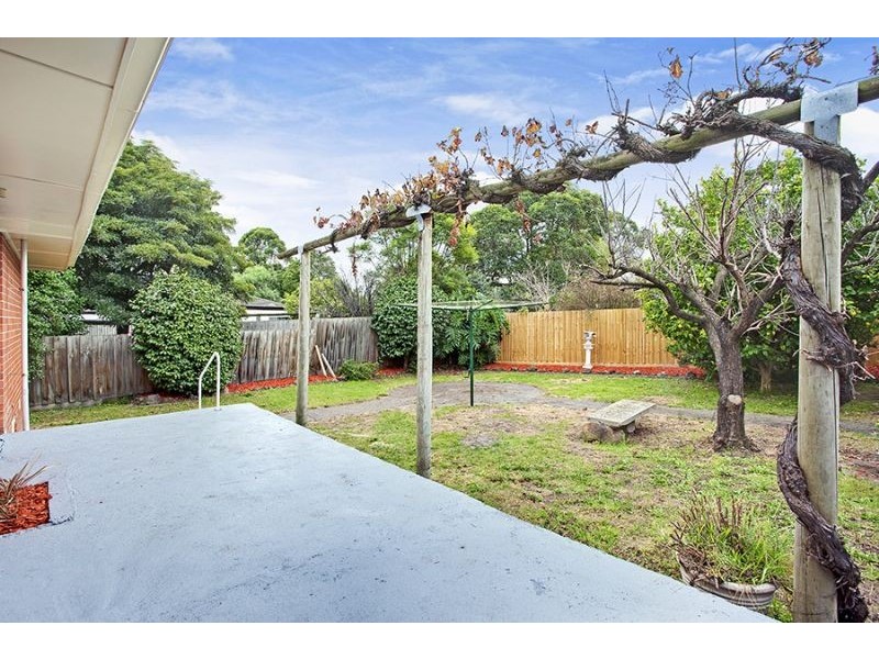 1 Stradbroke Crescent, Mulgrave VIC 3170