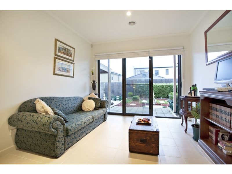 6 Camville Road, Mulgrave VIC 3170