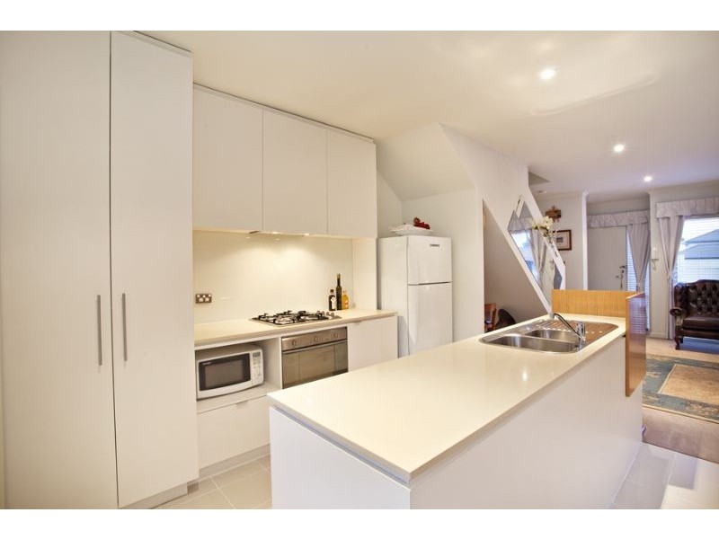 6 Camville Road, Mulgrave VIC 3170