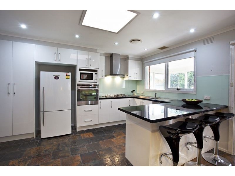 2 Aztec Court, Wheelers Hill VIC 3150