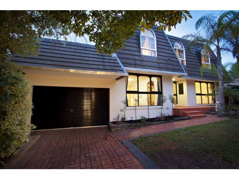 101 Viewmount Road, Glen Waverley VIC 3150