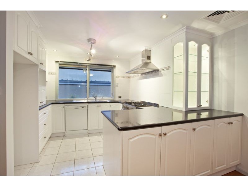 101 Viewmount Road, Glen Waverley VIC 3150