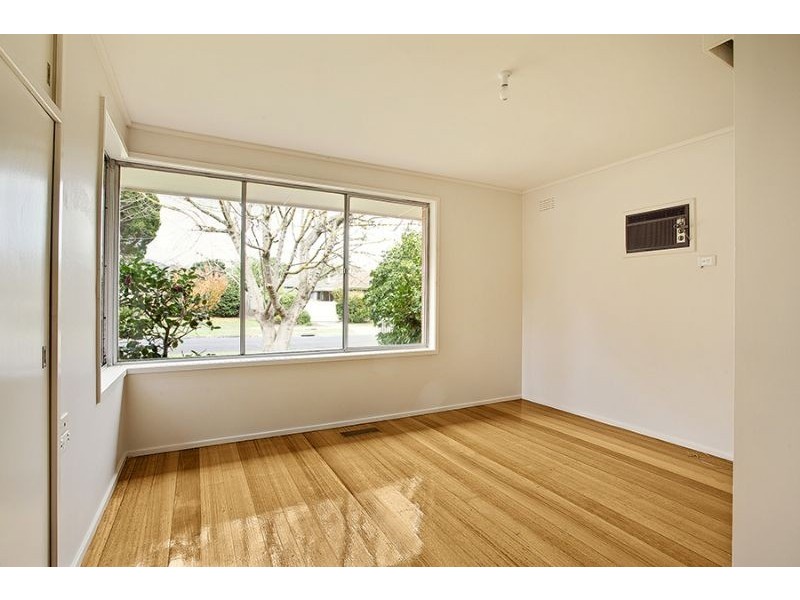 1 Stradbroke Crescent, Mulgrave VIC 3170