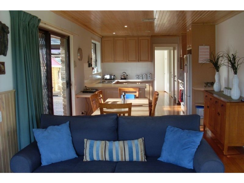 14 Gauntlet Avenue, Glen Waverley VIC 3150