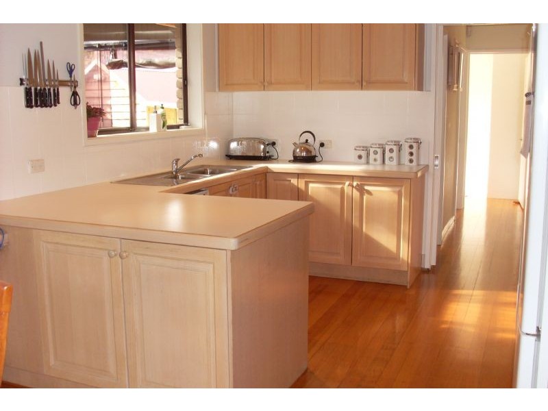 14 Gauntlet Avenue, Glen Waverley VIC 3150