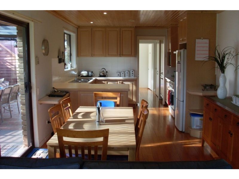 14 Gauntlet Avenue, Glen Waverley VIC 3150