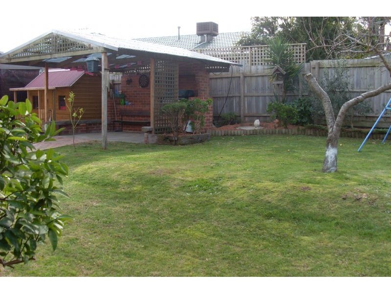 14 Gauntlet Avenue, Glen Waverley VIC 3150