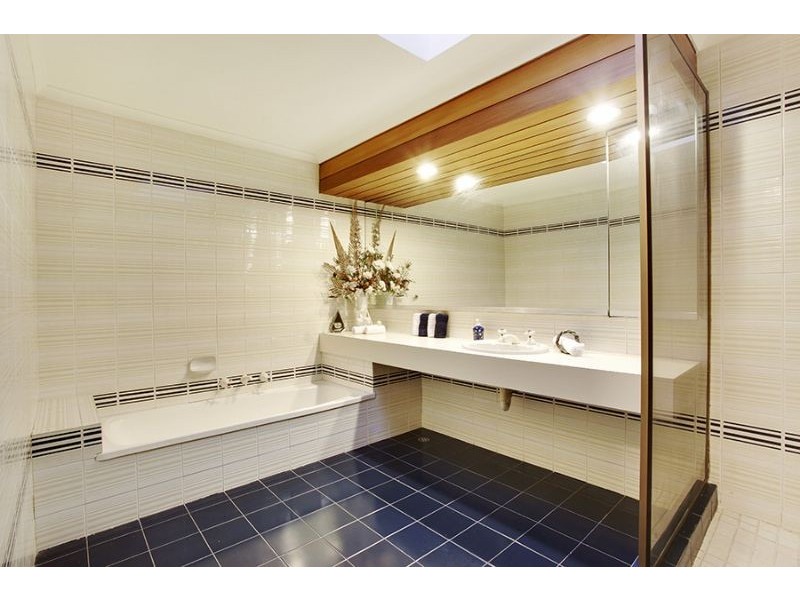 4 Aquila Court, Wheelers Hill VIC 3150