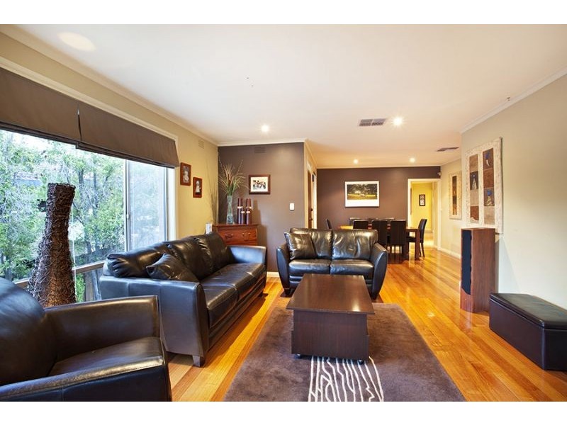 1 Camino Court, Glen Waverley VIC 3150