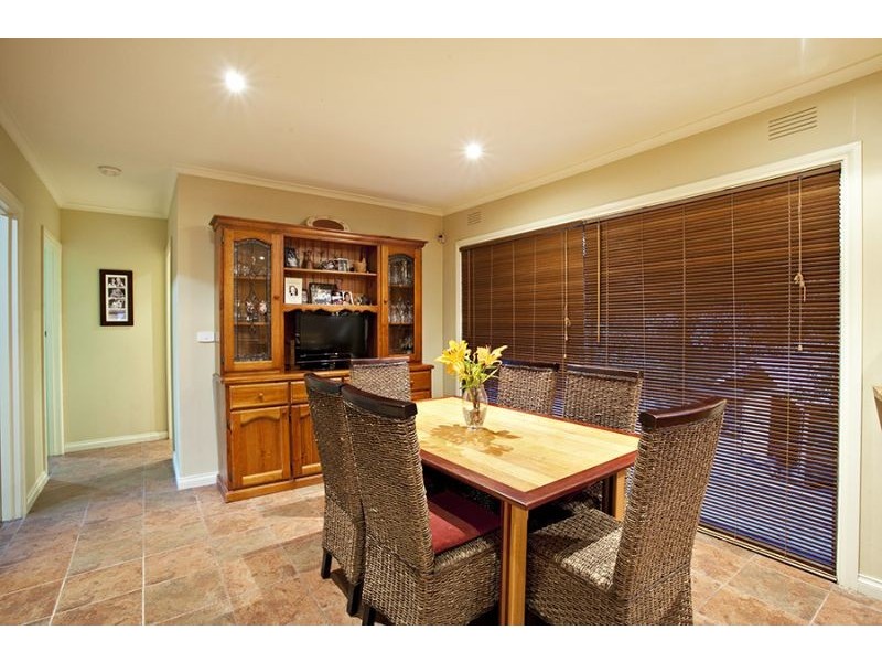 1 Camino Court, Glen Waverley VIC 3150