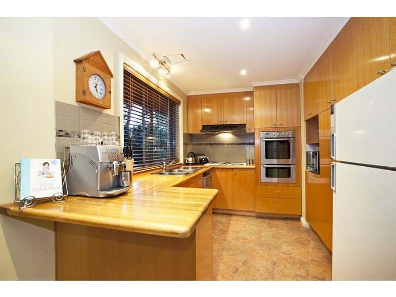 1 Camino Court, Glen Waverley VIC 3150