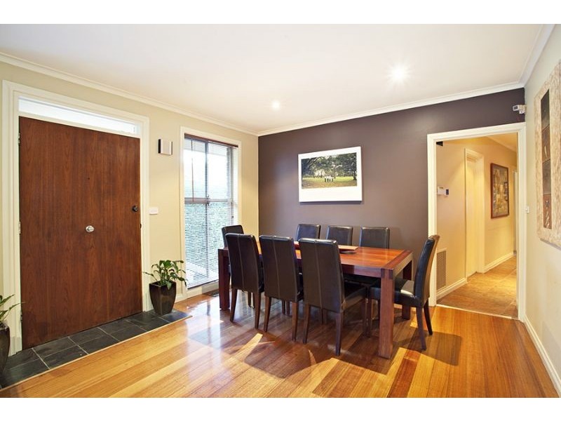 1 Camino Court, Glen Waverley VIC 3150