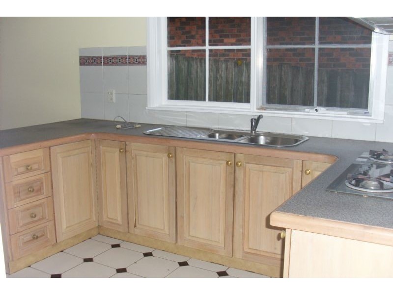 30 Clunies Ross Drive, Mulgrave VIC 3170