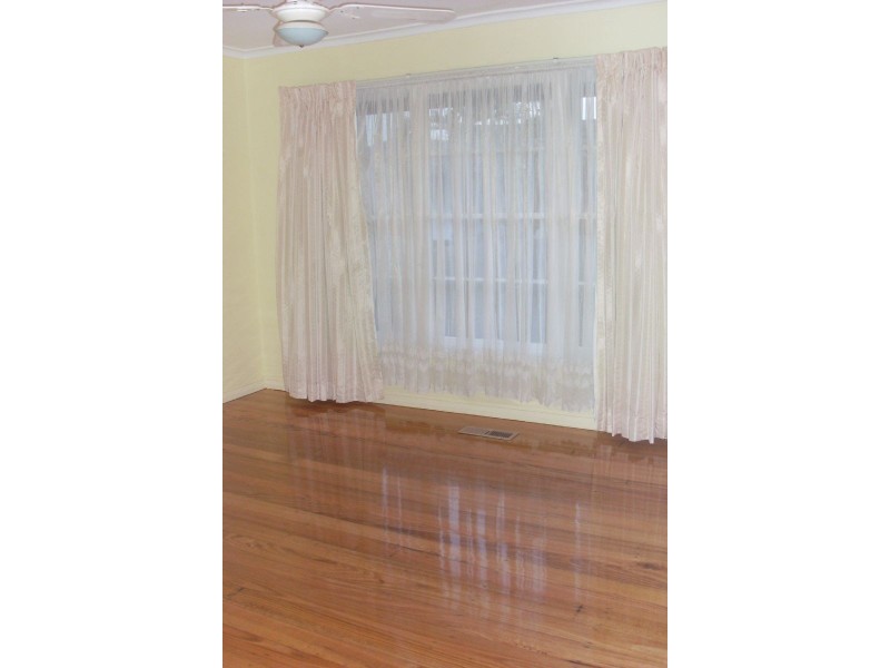 30 Clunies Ross Drive, Mulgrave VIC 3170