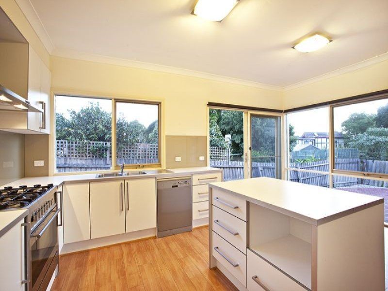 2/26 Roberts Street, Glen Waverley VIC 3150