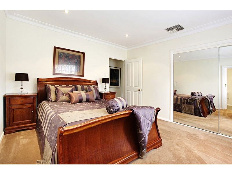 22 Maylands Crescent, Glen Waverley VIC 3150