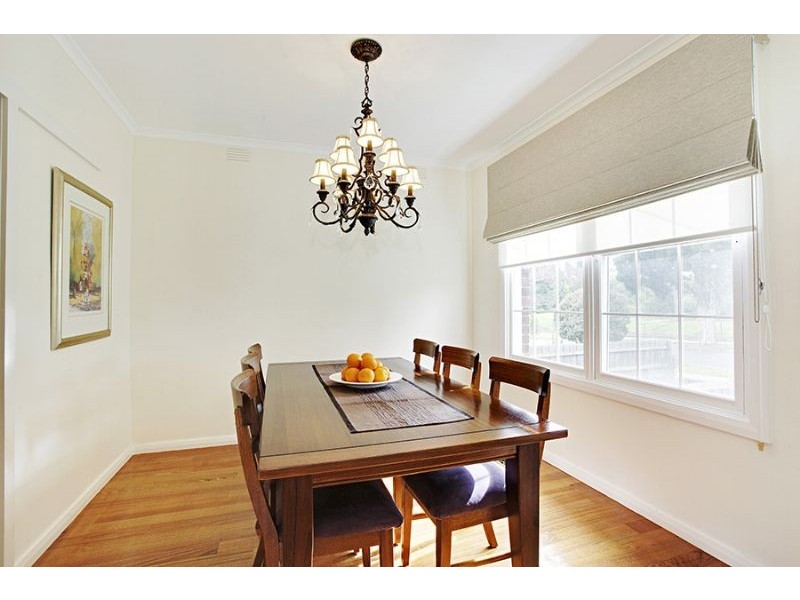 22 Maylands Crescent, Glen Waverley VIC 3150