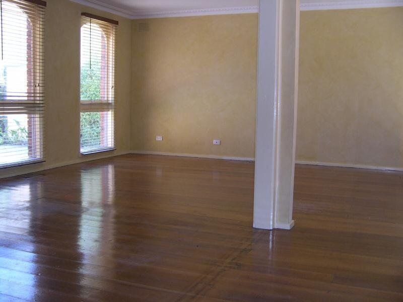 71 King Arthur Drive, Glen Waverley VIC 3150