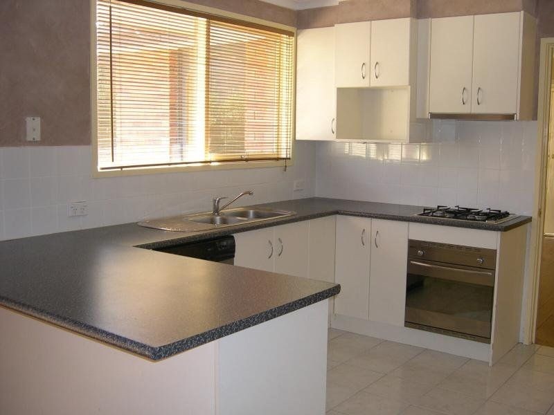 71 King Arthur Drive, Glen Waverley VIC 3150