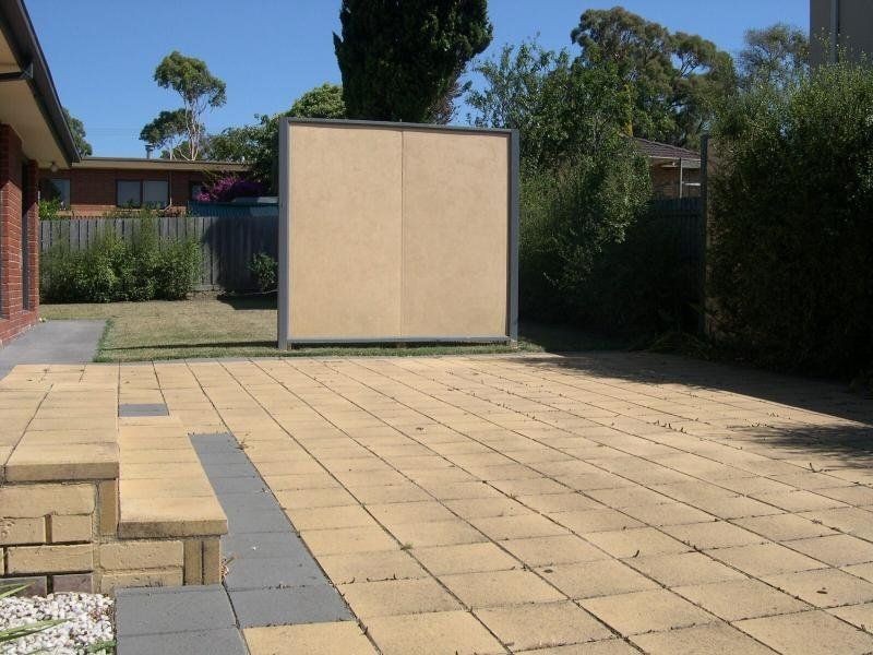 71 King Arthur Drive, Glen Waverley VIC 3150