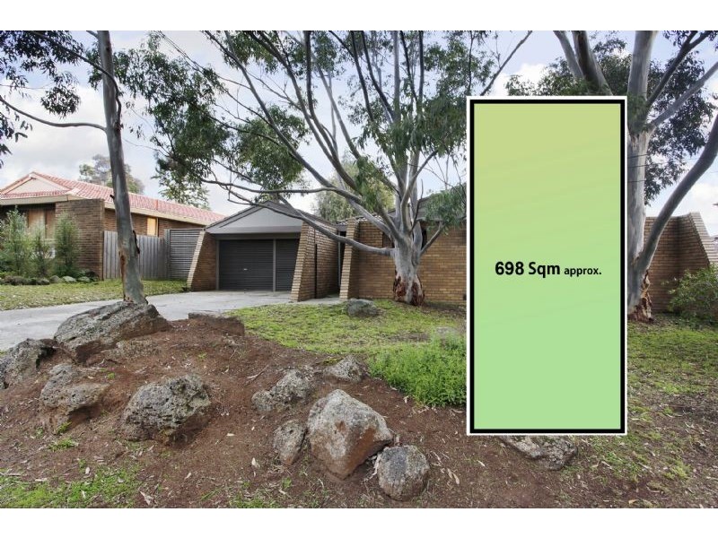 22 Calderwood Avenue, Wheelers Hill VIC 3150