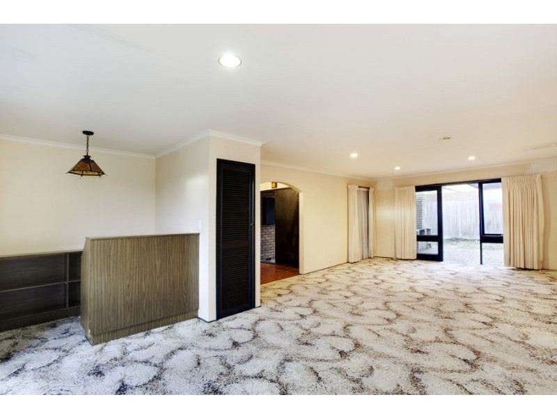 22 Calderwood Avenue, Wheelers Hill VIC 3150