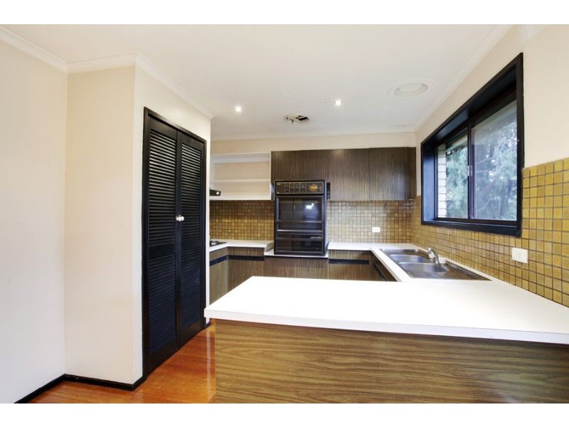 22 Calderwood Avenue, Wheelers Hill VIC 3150