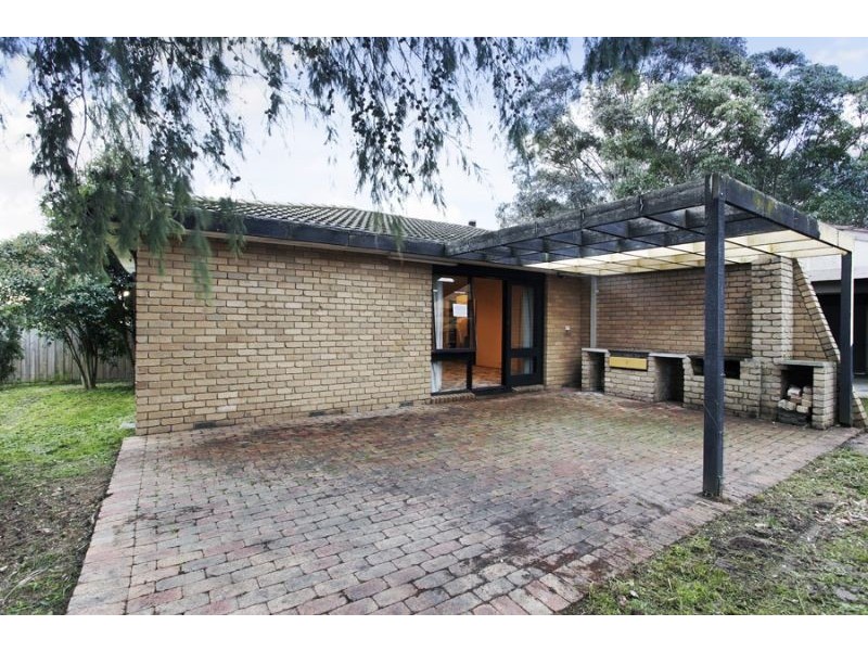 22 Calderwood Avenue, Wheelers Hill VIC 3150