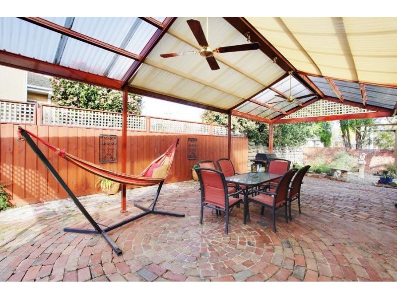 1 Coolabah Avenue, Glen Waverley VIC 3150