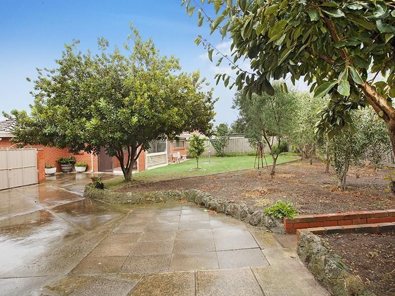 3 Helia Court, Burwood East VIC 3151