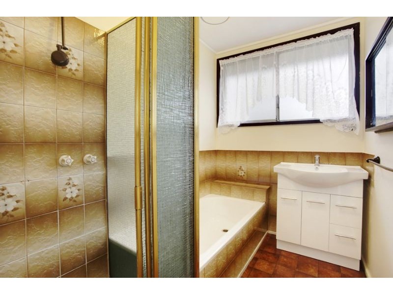 7 Wooral Court, Notting Hill VIC 3168